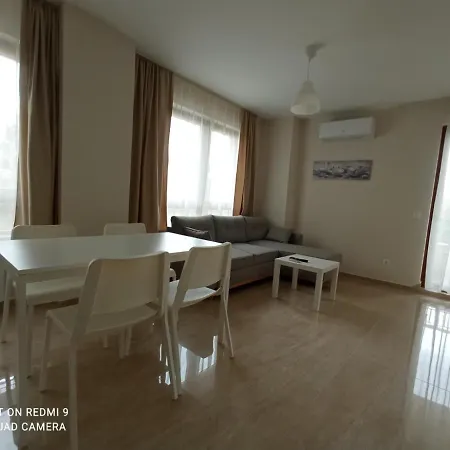 Azuro Residence - Luxury Apartment